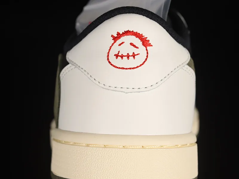 All Categories Air Jordan Jordan Series Basketball Shoes Air Jordan 1 Low OG Version Travis Scott x Air Jordan 1 Low OG AJ1 Joe 1 Joint Overhead DZ4137-106